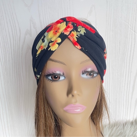 Black & Red Floral Print Jersey Knit Wide Twisted Headband, Spring Headwraps - Picture 5 of 6